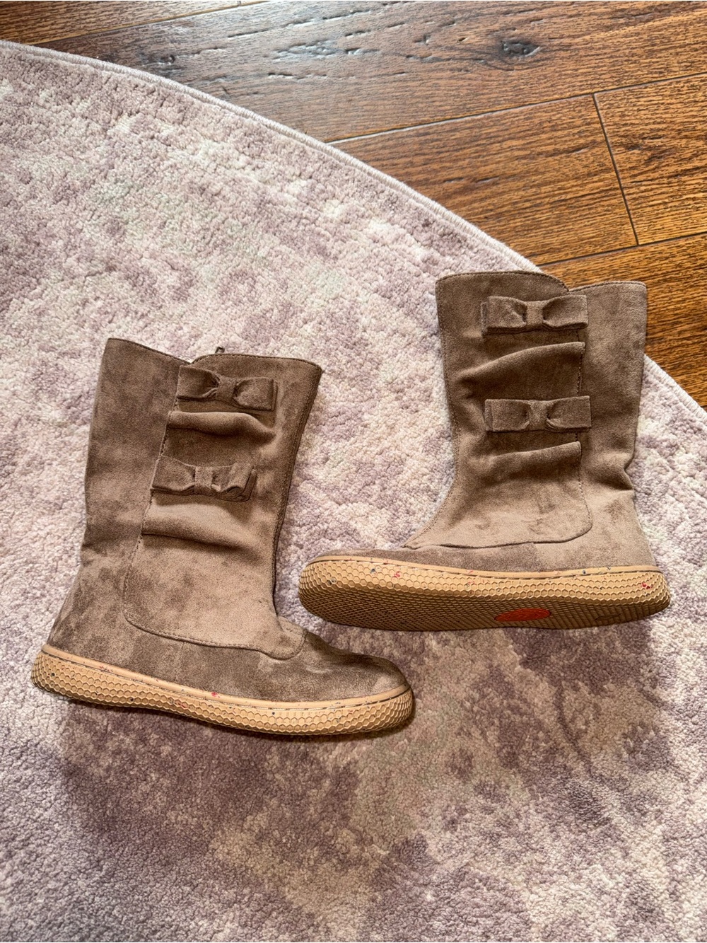 Livie & Luca Girl’s 13 Brown Bow Suede Zip Boots